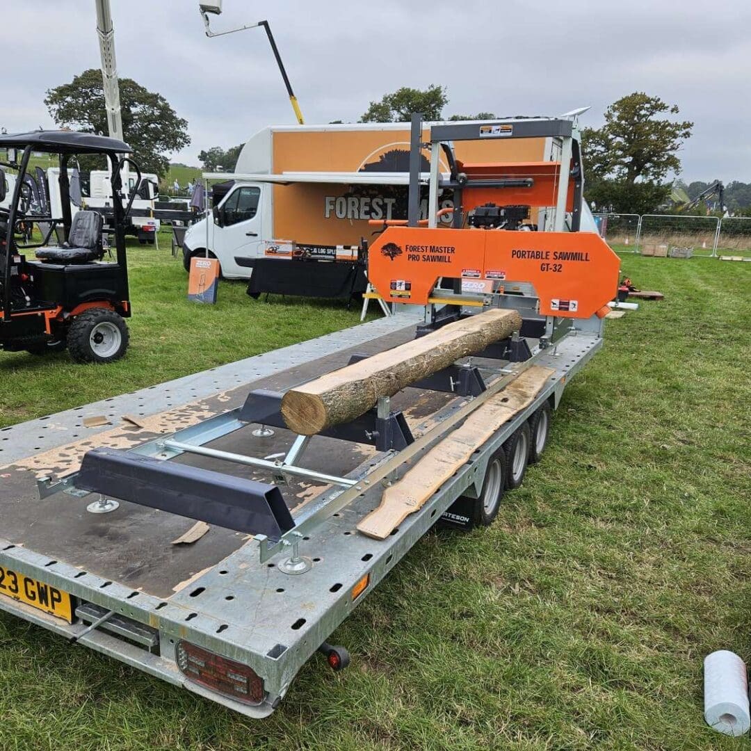 GT32 Portable Bandsaw Sawmill - Euro V 460cc LCT Engine, Electric Start (4m Track / 6m Track Options)