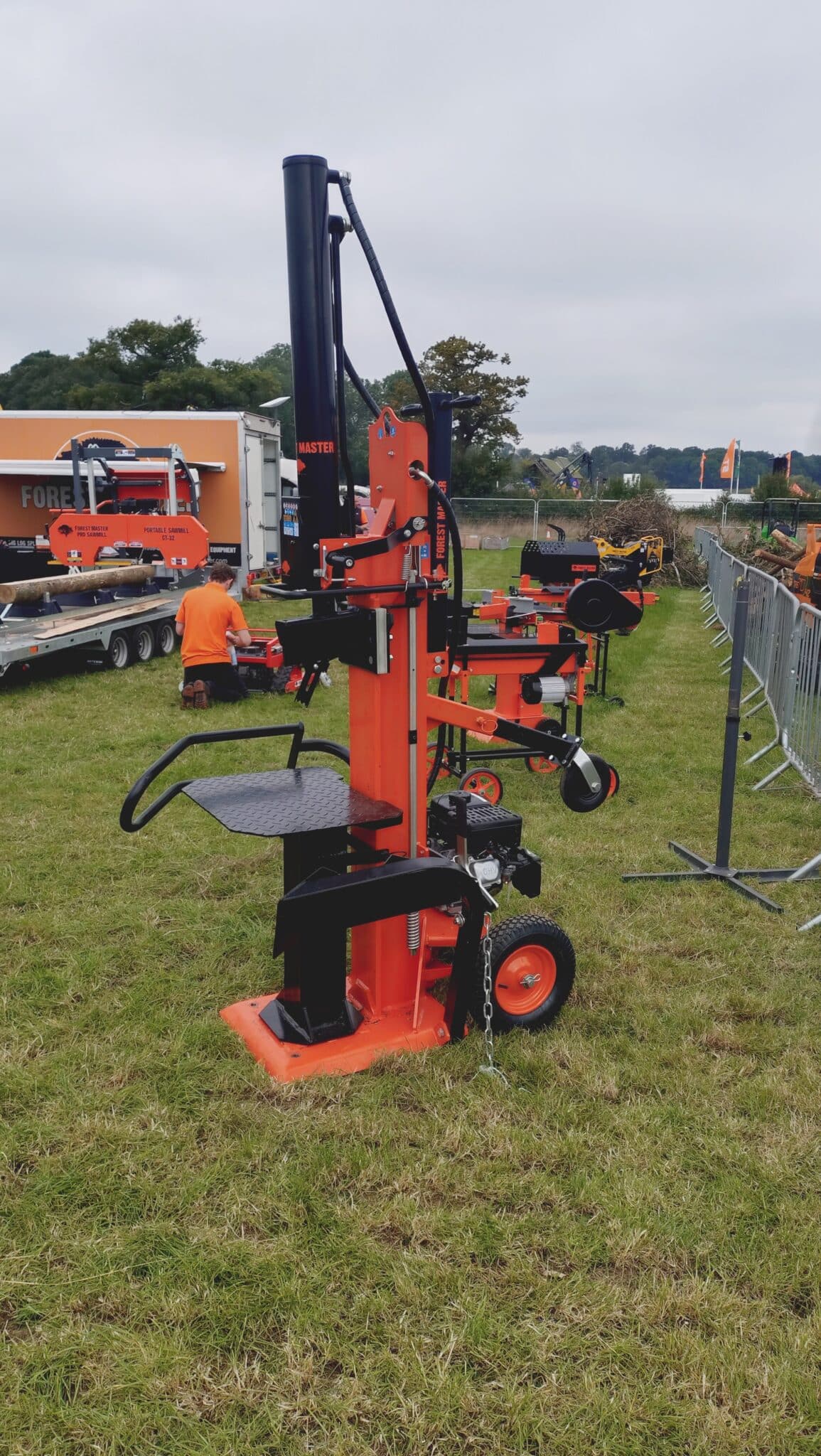 Forest Master FM22VPT 22-Ton Petrol Log Splitter product photo