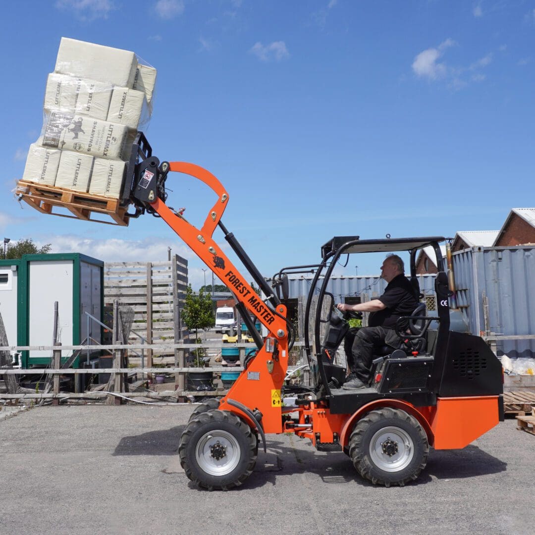Electric Heavy Duty Loader & Forwarder - Heavy Lifting with Zero Emissions (400KG / 1000KG)