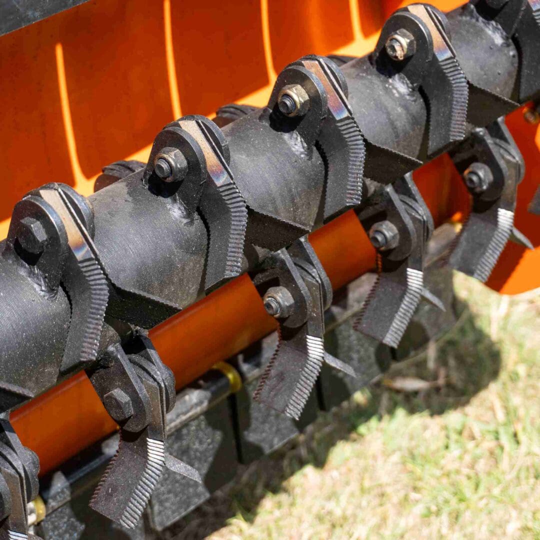 LM-800F Remote Control Flail Mower - 18HP Petrol, 780mm Cut Width, 48-Blade System & 300m Remote Range, Heavy-Duty Brush Cutter for Slopes & Rough Terrain