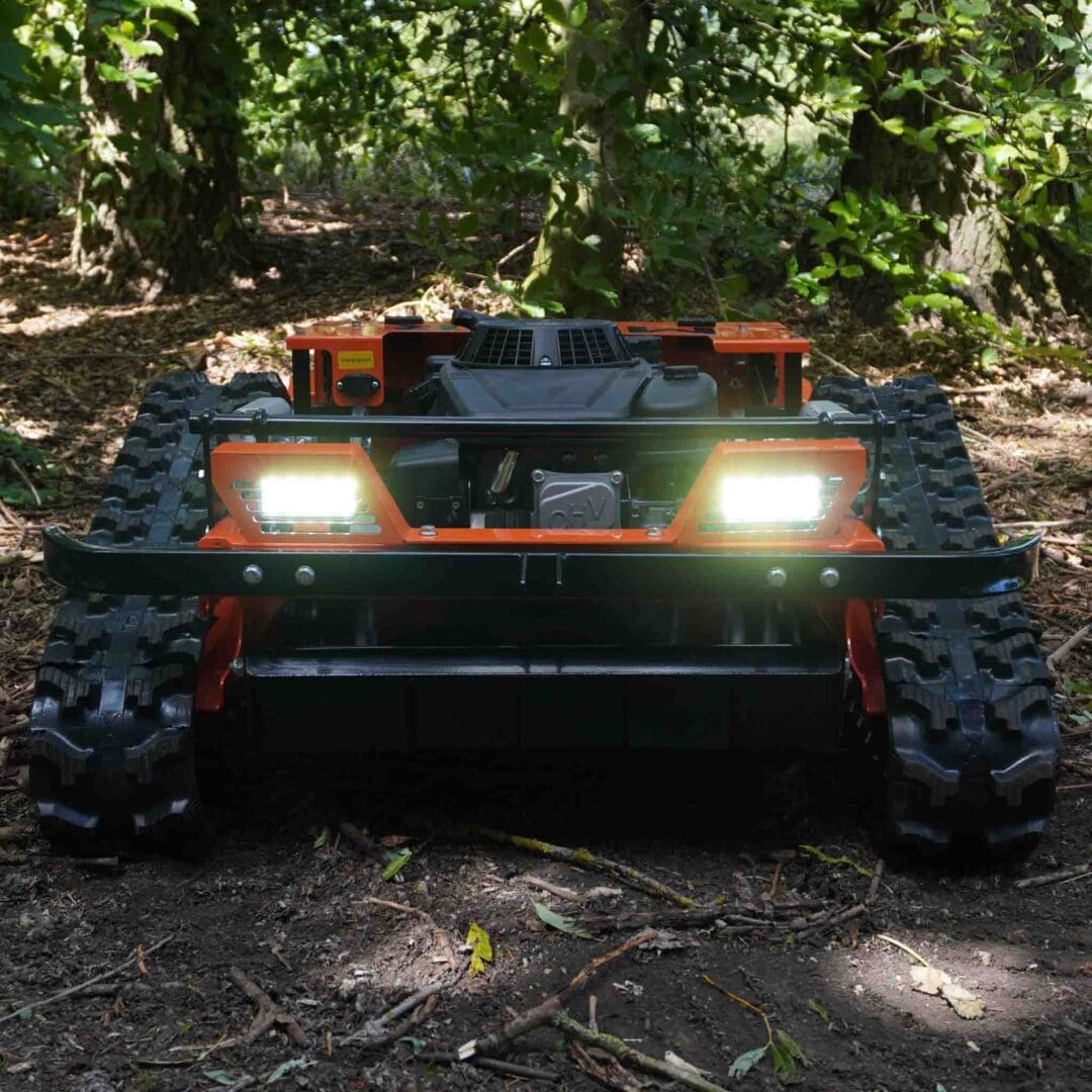 Remote Control Lawn Mower - Petrol 7 HP 'MM-NS550' Crawler Mower: Master Any Terrain with Ease