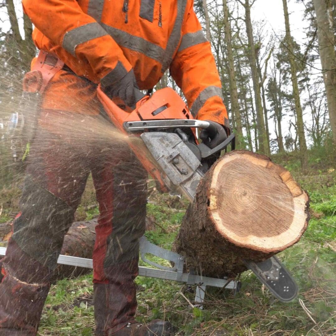 Heavy Duty Timber Jack and Log Saw Horse (2-IN-1) - FMLL