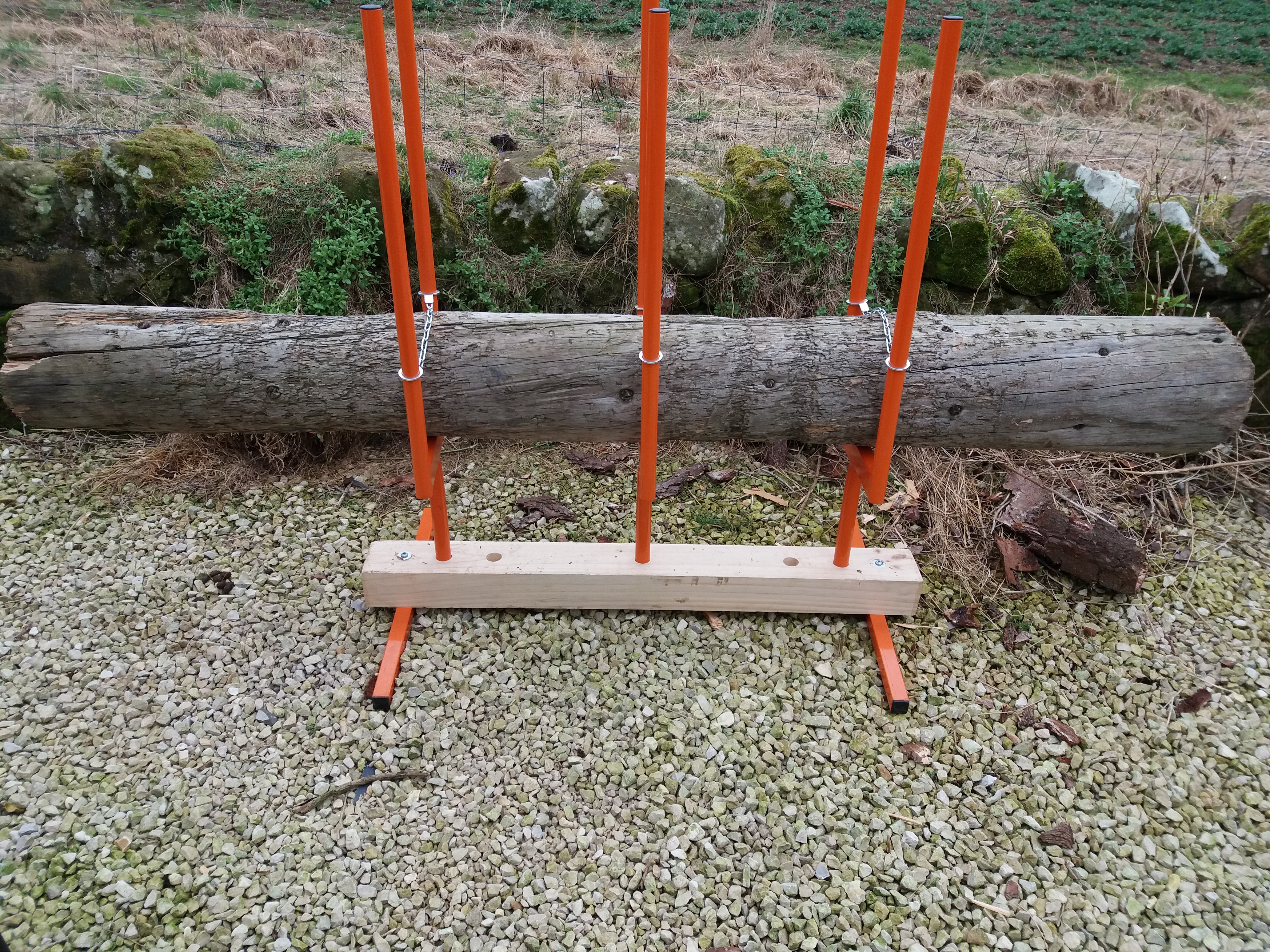 Bulk Log Stand 3 - Saw Horse - Chainsaw - Arrows