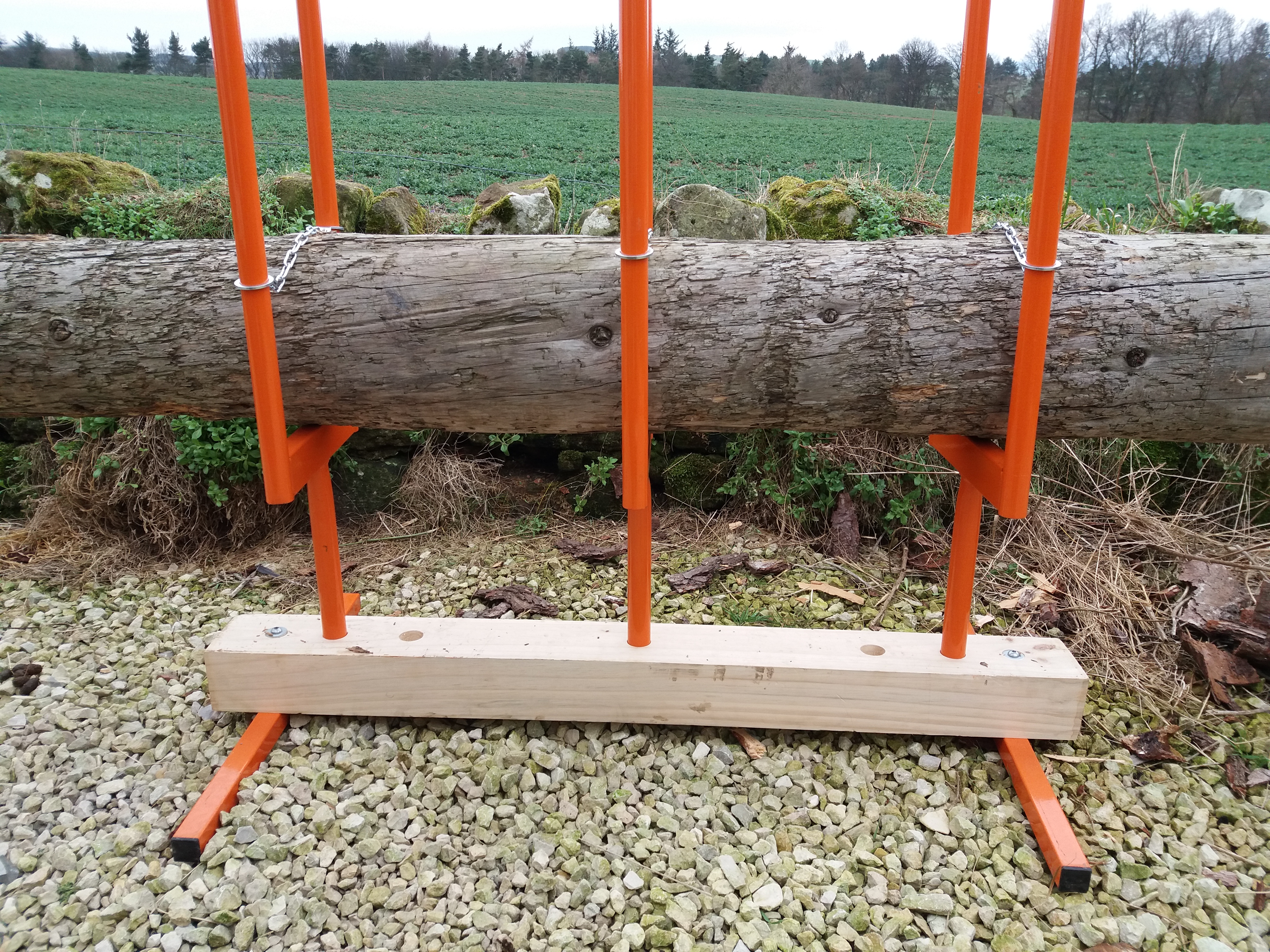 Bulk Log Stand 3 - Saw Horse - Chainsaw - Arrows